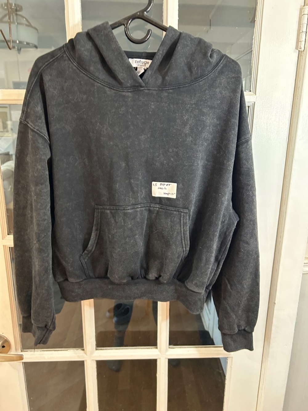 L5.    Washed Black Cropped Hooded Sweatshirt
